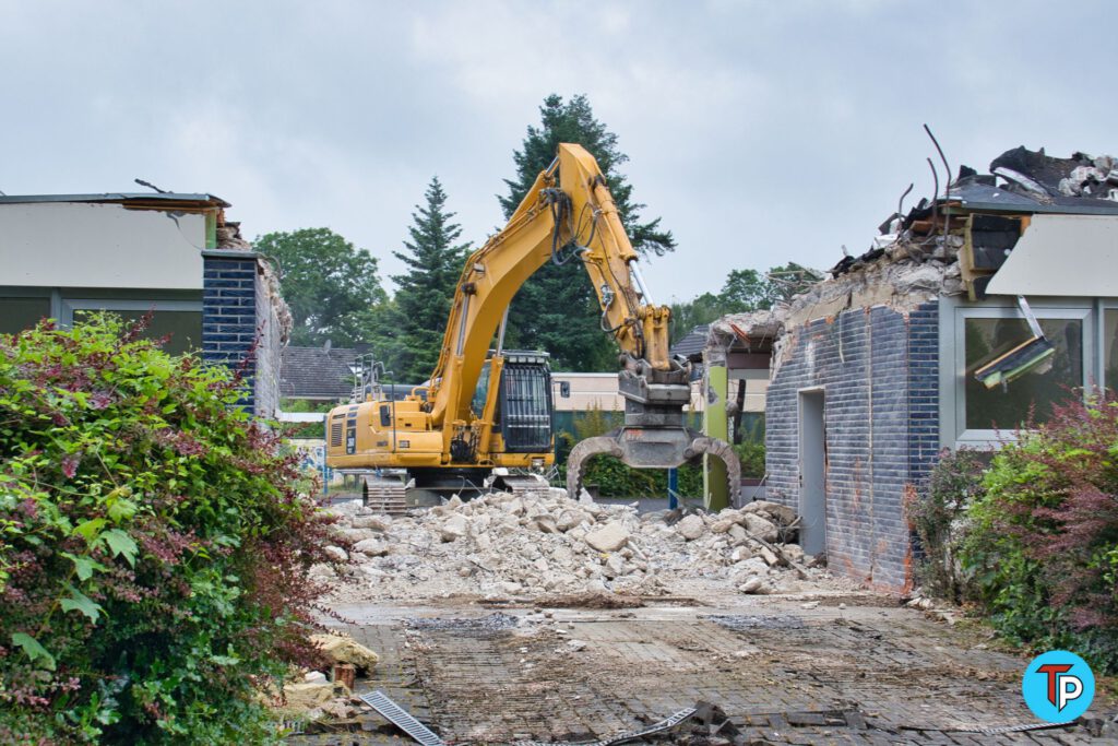 Der Abriss des Vinzenz-Pallotti-Kollegs (VPK) in Rheinbach - 22.06.2021