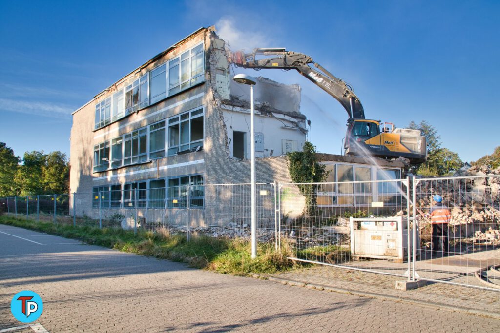 Der Abriss des Vinzenz-Pallotti-Kollegs (VPK) in Rheinbach - 23.09.2021