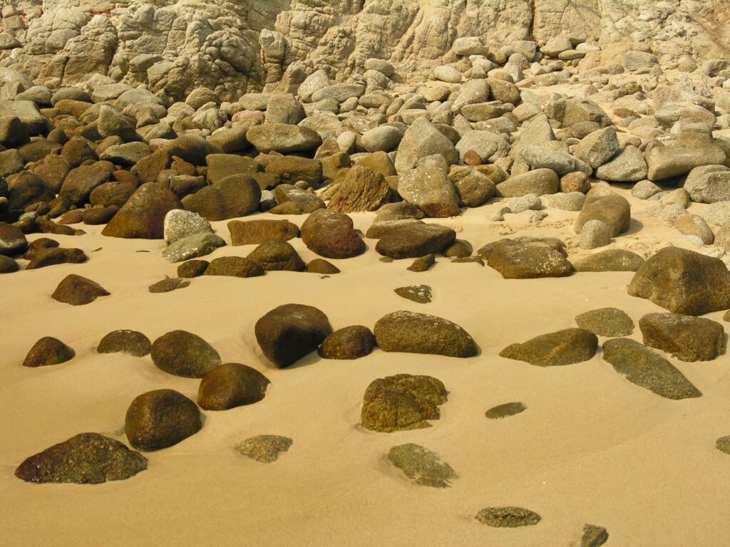 Mexico - Huatulco - Playa Santa Cruz - Stones on the Beach