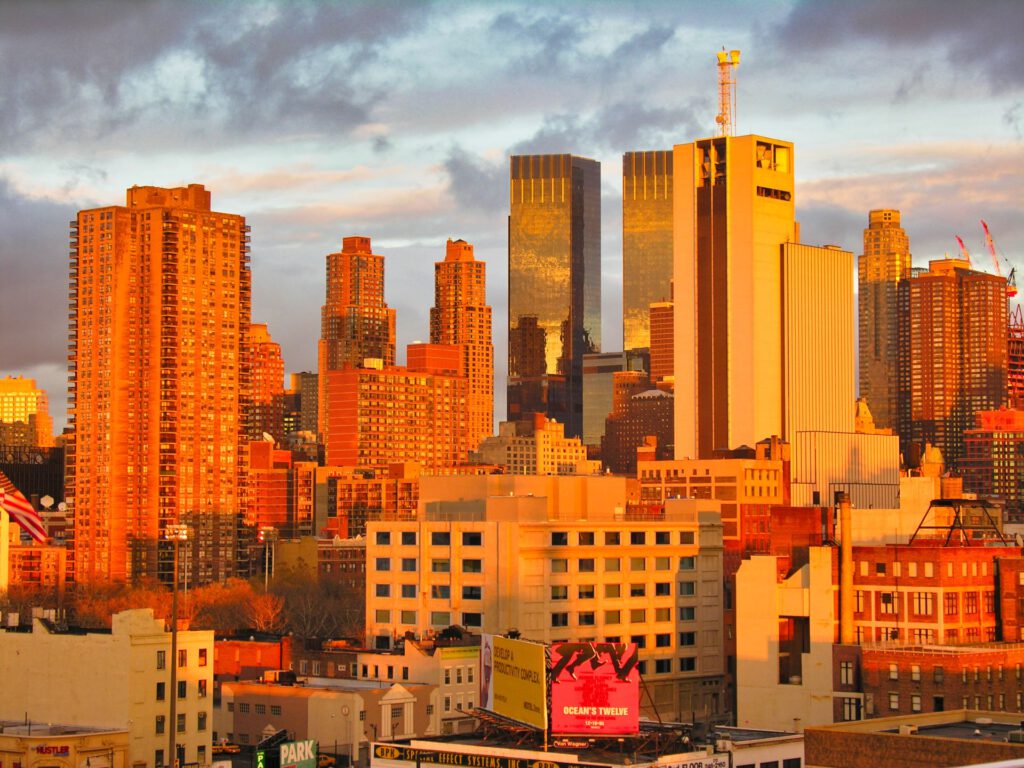 USA - New York - Manhattan Skyline at Sunset